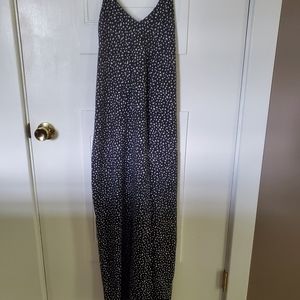 Old Navy Maxi dress, size medium,  black and white